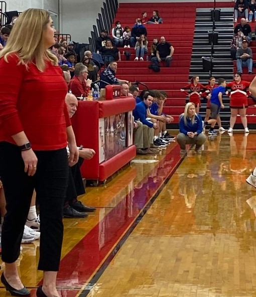🏀#OHSAA BASKETBALL: It could be the first time this has happened in Ohio, but it won't be the last. In a boys basketball junior varsity game in Northwest Ohio between Defiance and Wauseon, both head coaches are women! Thank you to ALL coaches! 
   Photo by @TV26WNHO