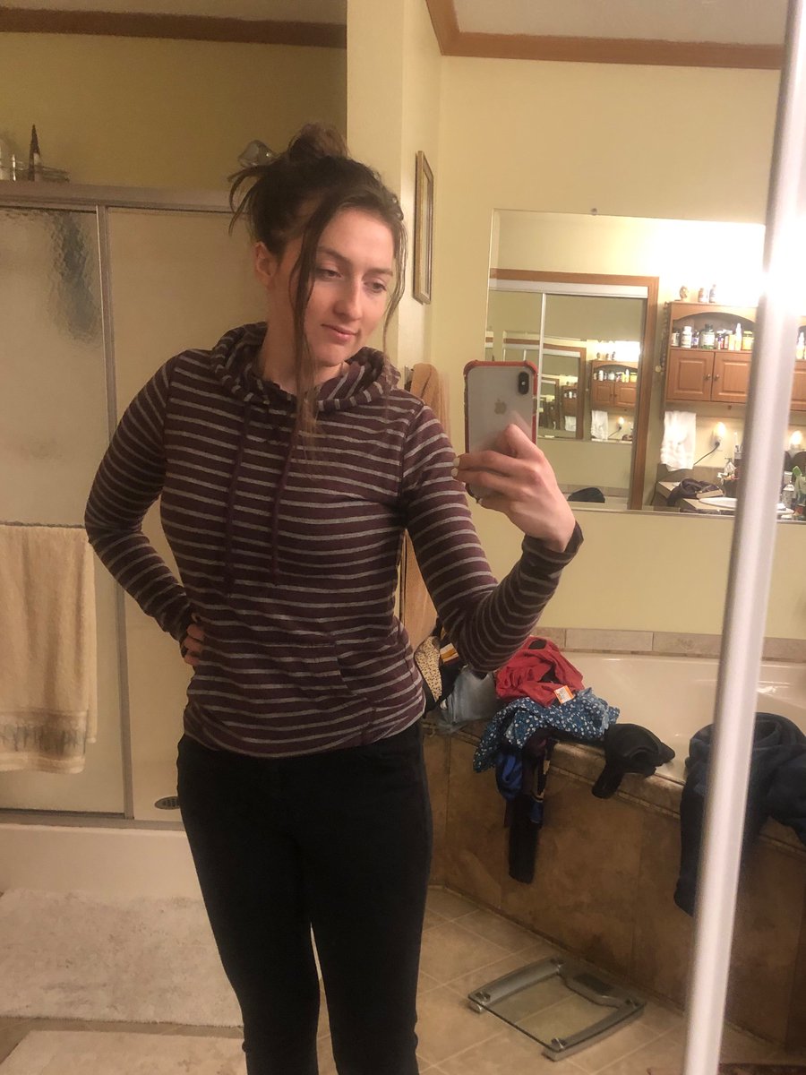 AbigailFBarton's tweet photo. Outfits for college 1/8 https://t.co/xPxGryKA4X