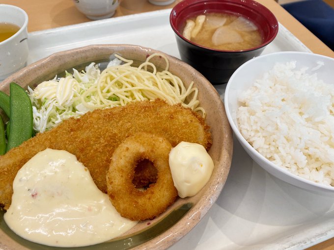 白身魚フライ定食のtwitterイラスト検索結果