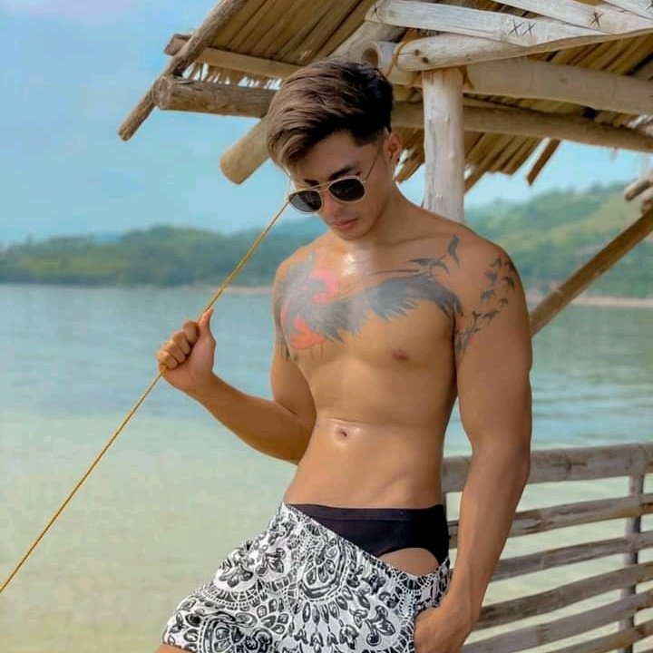 KhaelynLopez's tweet photo. #NewProfilePic https://t.co/C2USjEXRQM