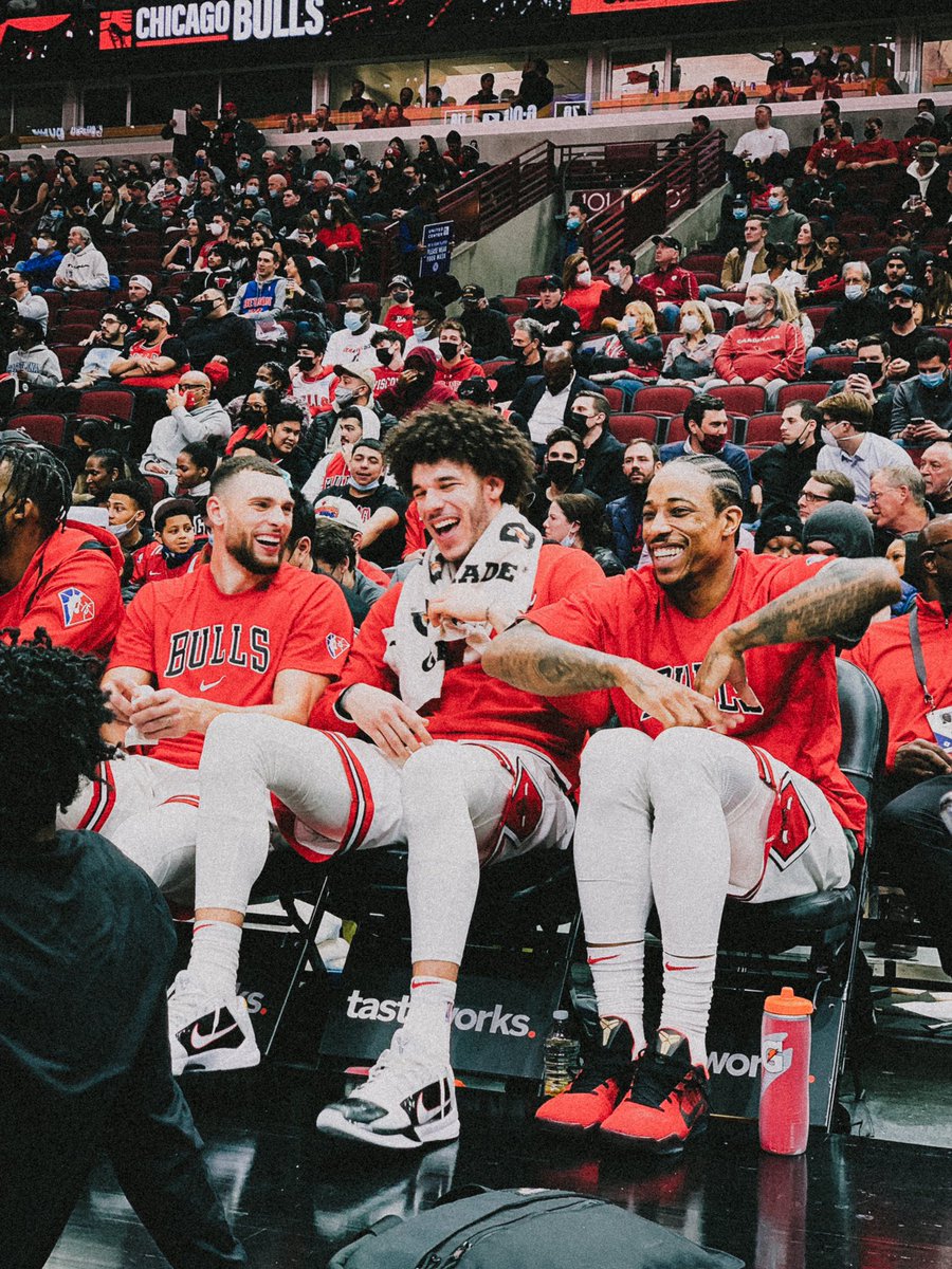 ajbarrettphoto's tweet photo. Chicago’s Three Stooges. Hopefully someday I can bring an actual camera into the United center, but for now iPhone pics will have to do😅 #BullsNation #DeMVP https://t.co/Mb25kbp7JQ