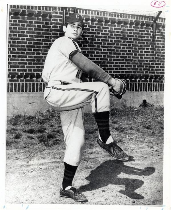 baseballinpix's tweet photo. Sandy Koufax at the University of Cincinnati, 1955. https://t.co/uDPBiZSz8f