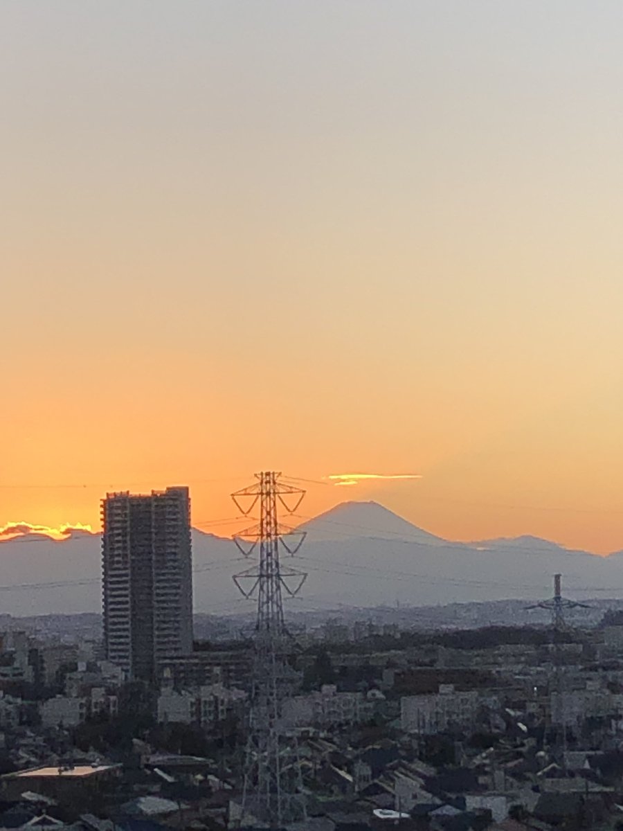 otagi0724's tweet photo. 富士山に誓って、スキー指導員とるぞ⛷！ https://t.co/uYtR8aC07M