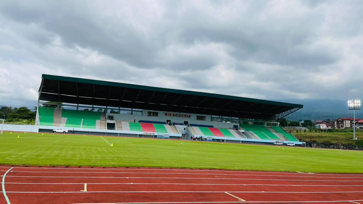 One member of a participating team of the #AFCON2021 has been injured after Ambazonia Fighters storm their Molyko training ground this morning. We keep telling <a href="/CAF_Online/">CAF Online</a> to #cancel #AFCON2021 games in #Ambazonia bcos you can't play football in a war zone.