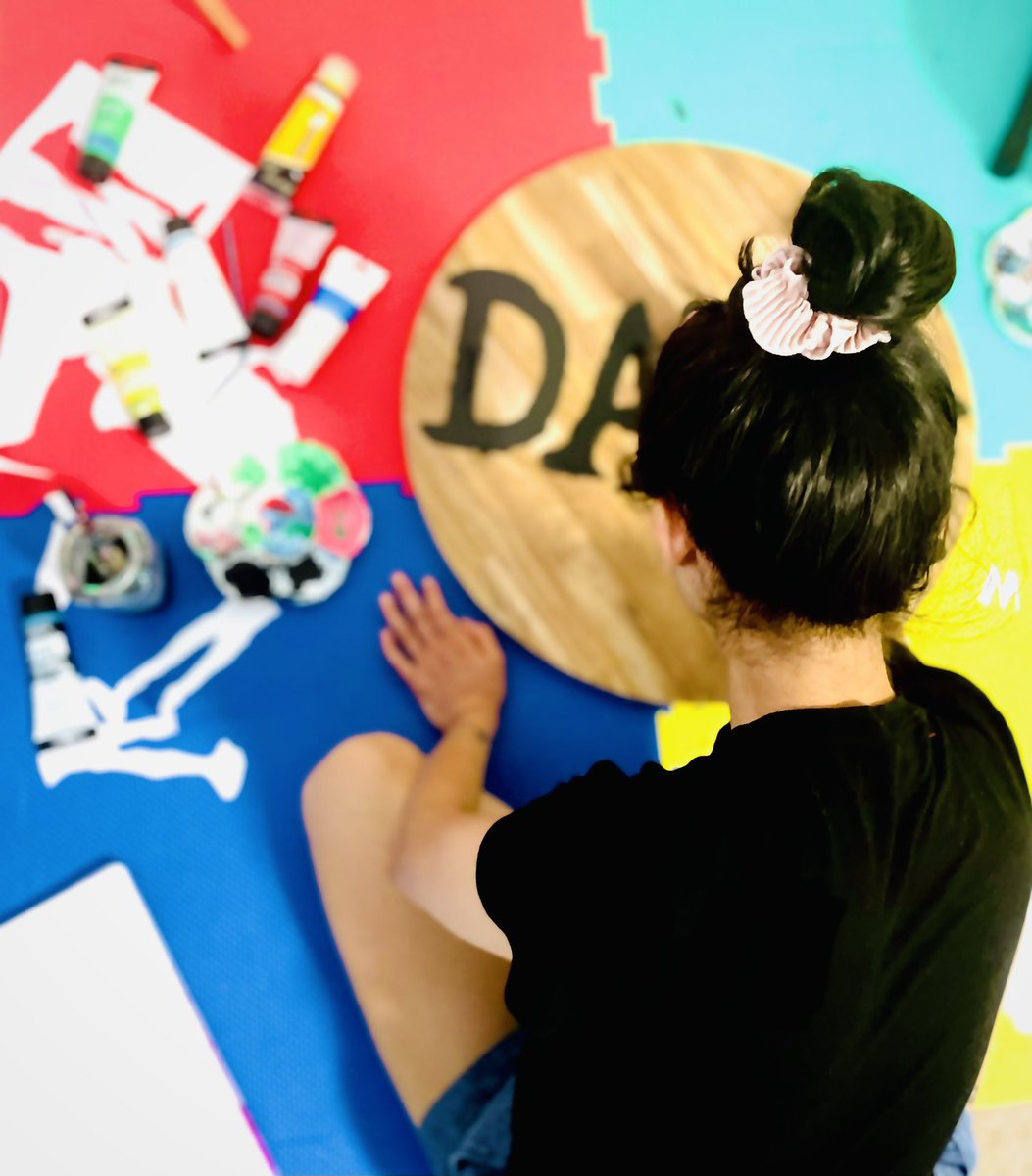 Painting on a wooden canvas this week  💚 
#passionproject #artwork #artistsontwitter #NFTCommunity