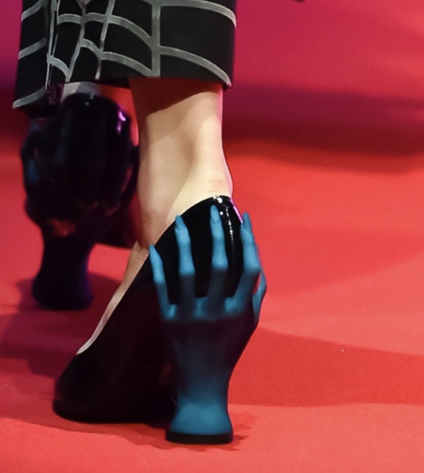 MIUCClAMUSE's tweet photo. shoes from ha za ma fw18 https://t.co/MDjb86tZap