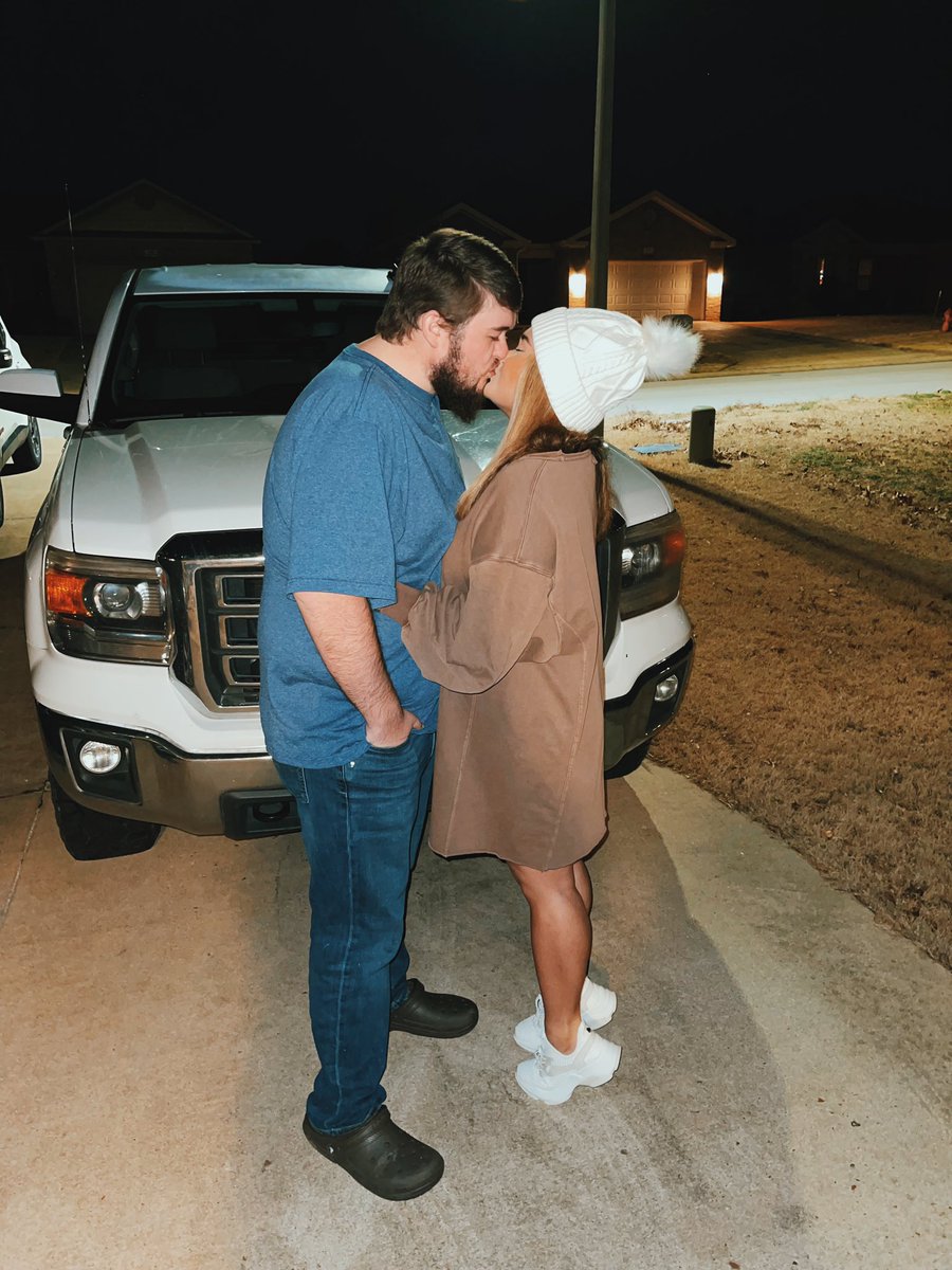 CamiFaye's tweet photo. baby life with you is hard to beat 💖 ready for year 25 💫 https://t.co/DRjOHMxZTp