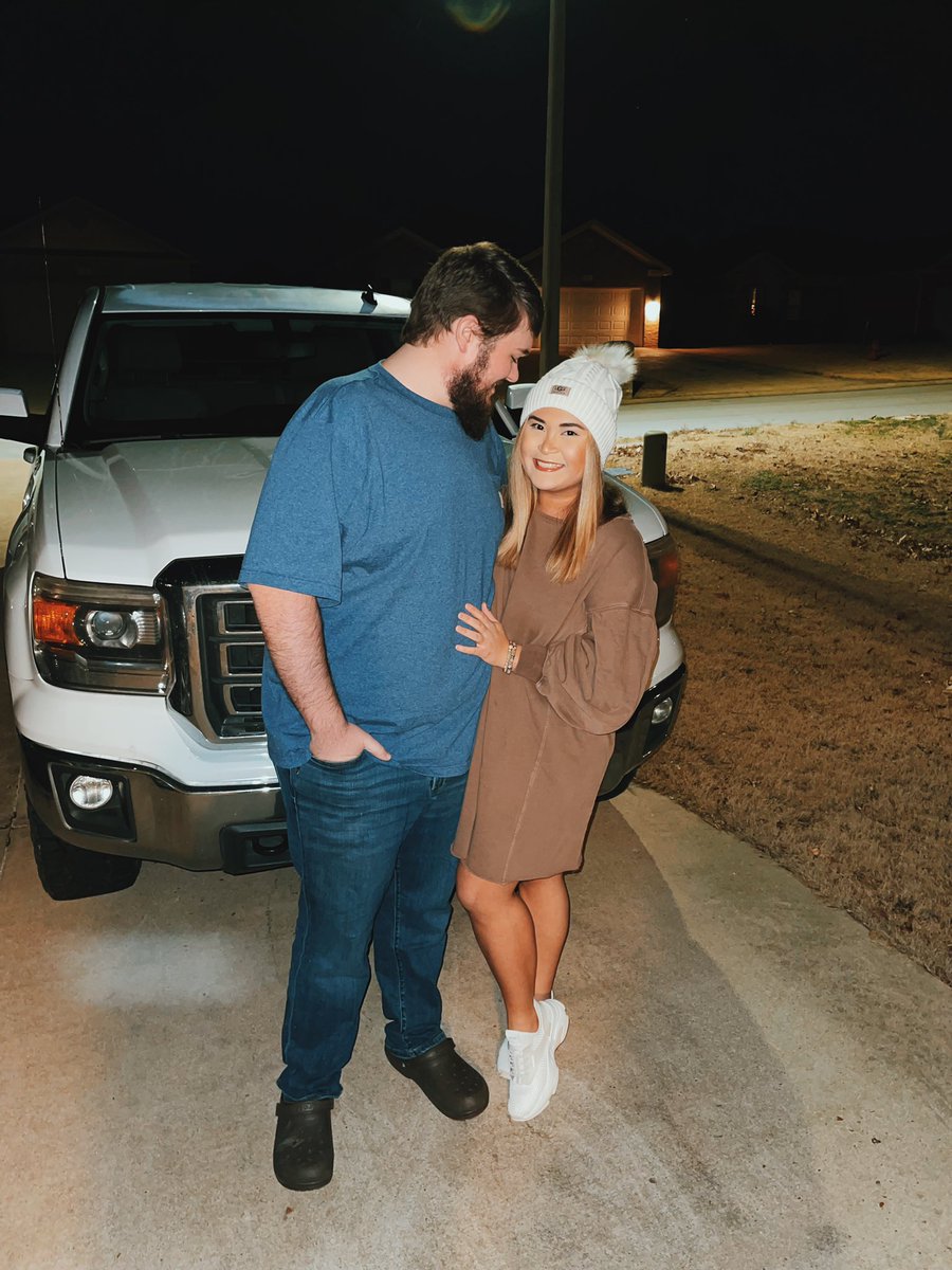 CamiFaye's tweet photo. baby life with you is hard to beat 💖 ready for year 25 💫 https://t.co/DRjOHMxZTp