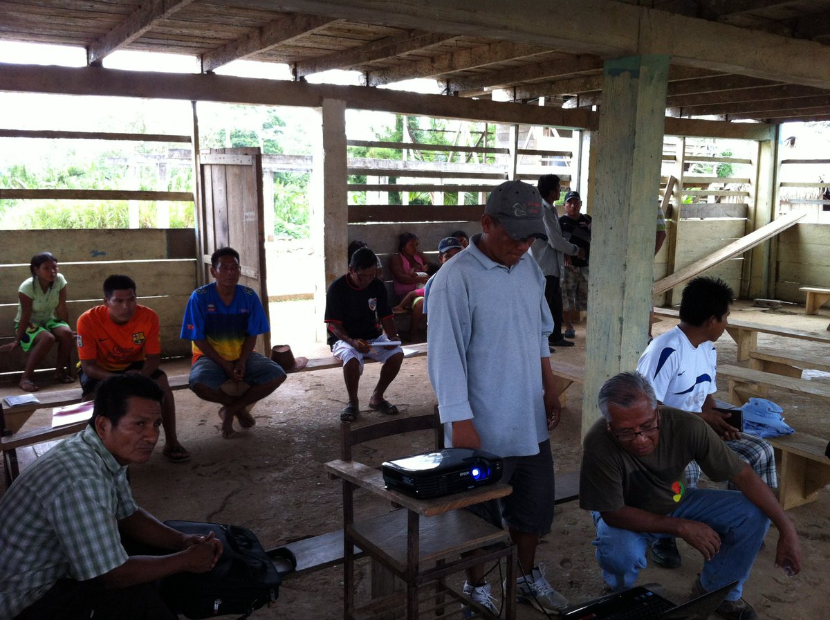 jmccart10's tweet image. About that time the aimless 22yr old me ended up in the deep jungle in Panama trying to get huge logs out of the forest with some Indigenous friends.

Rise and fall of “The Panama Project”