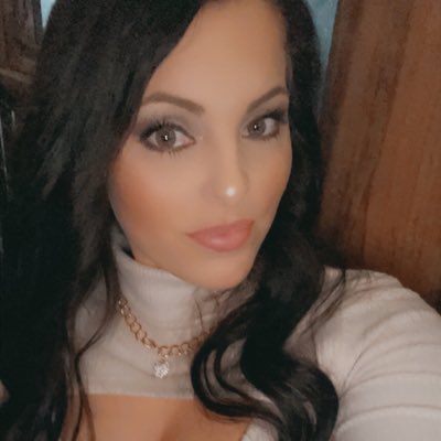_AyeeItsAnna__'s tweet photo. #NewProfilePic https://t.co/LsS4fnwX23