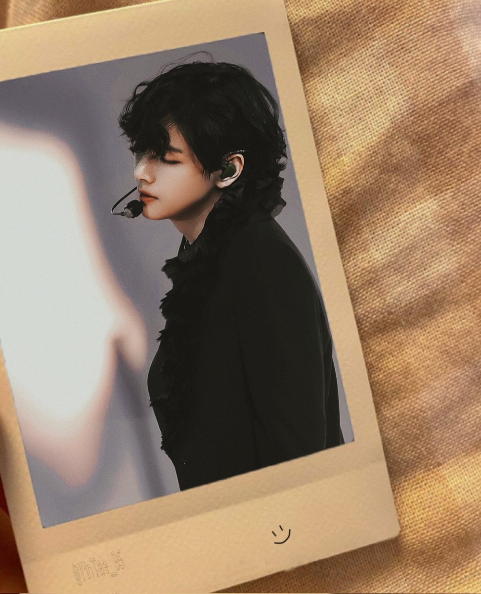 YinTae_95's tweet photo. 𝐌𝐀𝐒𝐒 𝐅𝐎𝐑 𝐓𝐀𝐄𝐇𝐘𝐔𝐍𝐆 𝐓Ổ 𝐒𝐓𝐀𝐑𝐓 
- 𝐑𝐓 + 𝐑𝐋 𝐤𝐡𝐢 𝐭𝐡ấ𝐲 𝐭𝐰𝐭 𝐧𝐡é 💜
  𝐓𝐡𝐚𝐦 𝐠𝐢𝐚 𝐦𝐚𝐬𝐬 𝐜𝐡𝐨 𝐓𝐚𝐞𝐡𝐲𝐮𝐧𝐠 𝐧𝐡𝐚 𝐦𝐧 🥺🥺🥺🥺
➪ :KTH VOICE WARMS MY HEART UP
#ChristmasTree #HotTrendingSongs
#TAEHYUNG #BTSV #태형 #방탄소년단뷔 @BTS_twt https://t.co/2E3kRKzaiO