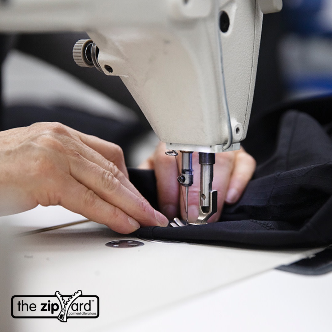 🎁 Christmas gift that doesn’t fit right? 🎁 Did you find a beautiful piece of clothing under the tree this year? Drop in to The Zip Yard and we’ll help you #tailor or #restyle your outfit so you’ll want to wear it all day, every day: thezipyard.co.uk/store-location…
#sustainablestyle