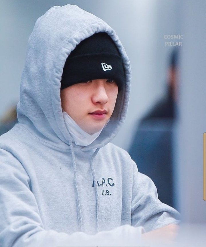 Lo3yLov's tweet photo. HAPPY BIRTHDAY KYUNGSOO 🥳🎉 Happy birthday to the one who taught us how to stand up for ourselves. Happy birthday to our hero. We love you to the moon and back ❤️

#HappyKyungsooDay
#30RosesForDO
#해피됴데이_2022 
#겨울에_피는_로즈_도경수 https://t.co/ZaNUjV9pLm