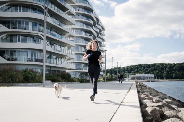 cphpost's tweet photo. According to @Lenstore, Copenhagen ranks among the top cities for being happy and healthy https://t.co/oqKjCjAWtL https://t.co/uhQxpzh7c4