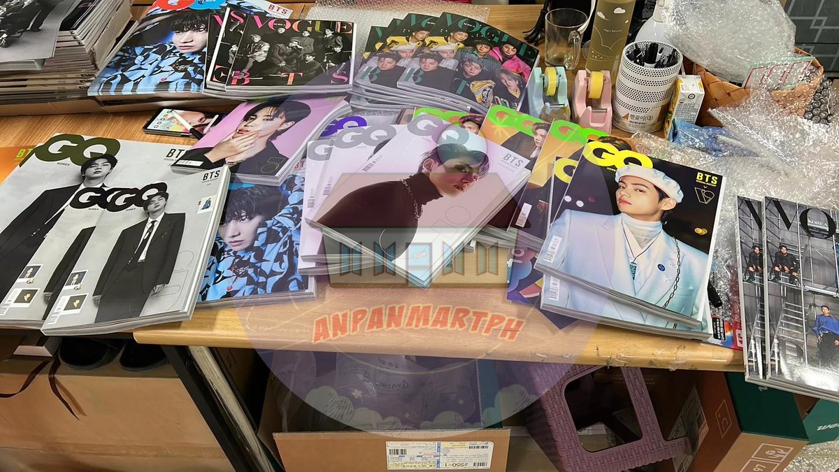 anpanmart_ph's tweet photo. [#AMPHUpdates]

GQ and Vogue Magazines arrived in KR Address already. Thank you for your patience chingus! 💜 https://t.co/8HgdgZB9qD