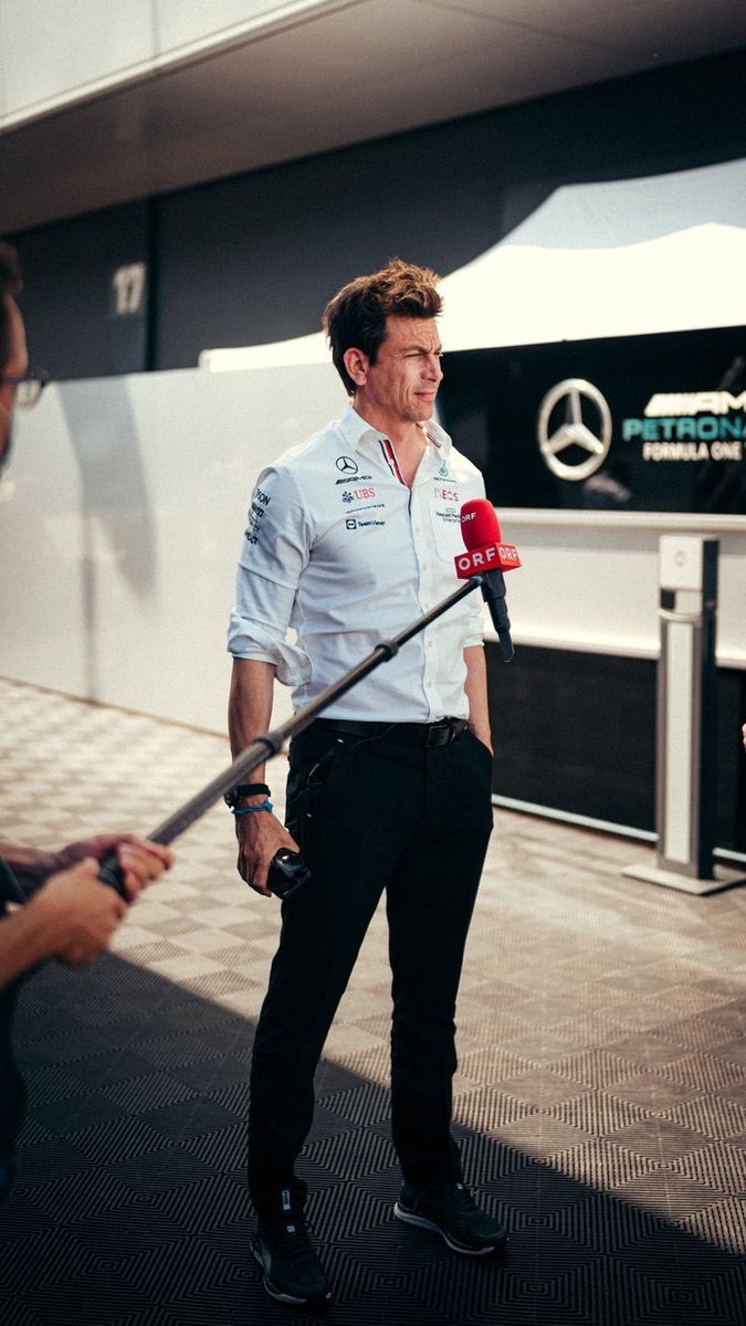 lfcxhamilton's tweet photo. and I’m supposed to believe that this guy just turned 50??! @MercedesAMGF1 we need a youtube video of toto teaching us how to stay young 😩

Happy Birthday Toto! 💜 We’re so grateful for everything you’ve done! 🥂🥰 https://t.co/CkAgjXfcaU