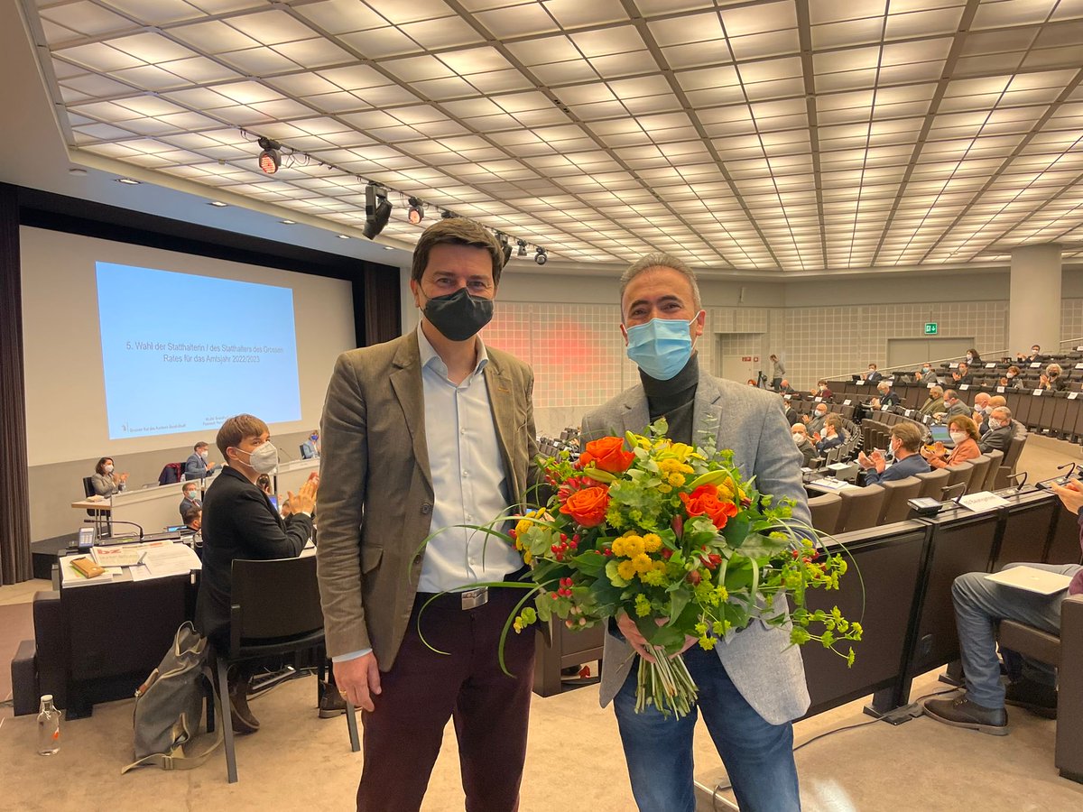 KatjaChrist's tweet photo. Im Namen der @grunliberalebs gratuliere ich Bülent Pekermann ❤️lich zur Wahl als #Statthalter des @grosserratbs 🎉. Wir sind stolz, das 1. Mal in der jungen Geschichte unserer Kantonalpartei dieses #ehrenvolle Amt bekleiden zu dürfen
@grunliberale https://t.co/fuOlvfOfcl