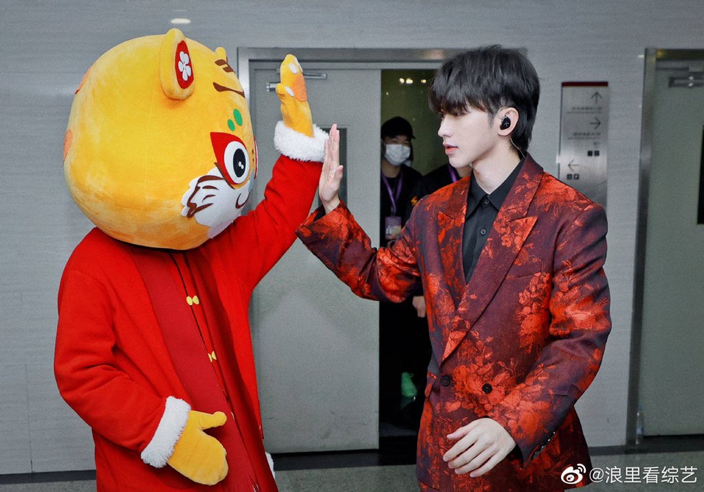 mykkhka's tweet photo. 浪里看综艺 Update
#CaiXukun https://t.co/hxZG8l48iF