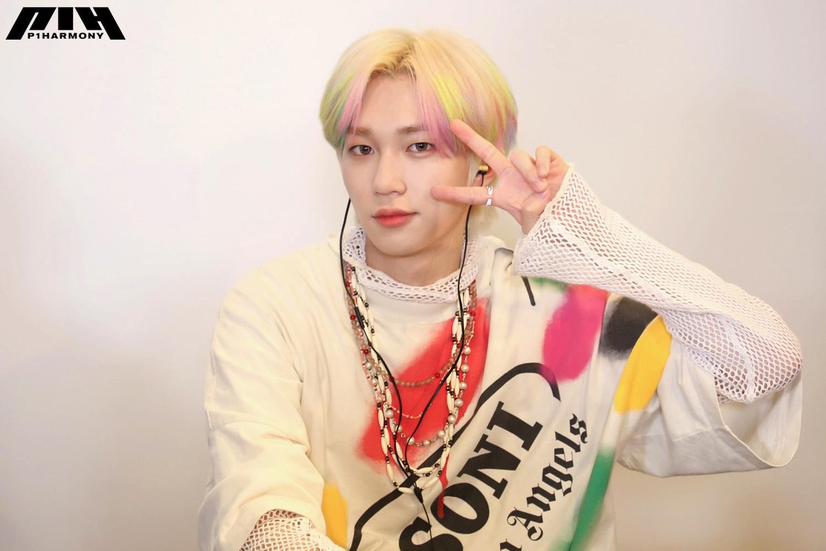 theo_archives's tweet photo. —📸 #THEO #테오 #P1Harmony
[P1CK!] P1Harmony (피원하모니) [DISHARMONY : FIND OUT] VIDEO CALL EVENT #1 Behind P1CK! https://t.co/VE1U5qJOmi