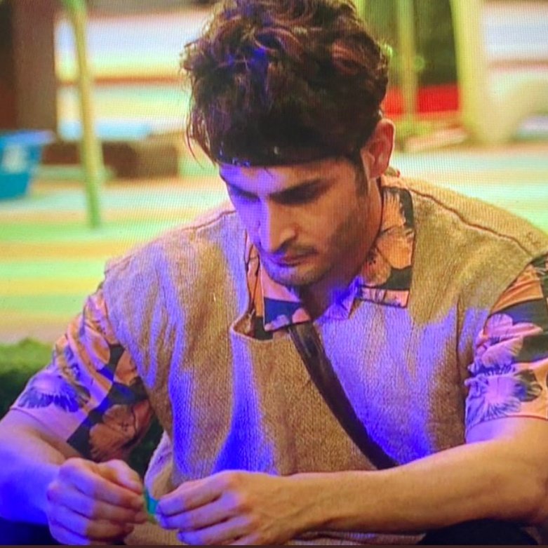 nashesichadgyi's tweet photo. Now I'm releasing few drafts RT karna sablog 😒

PUBLIC WINNER UMAR RIAZ
#HumBasUmarRiazKeFans
https://t.co/wvunm7rVT4 https://t.co/FVAXhRiqmt