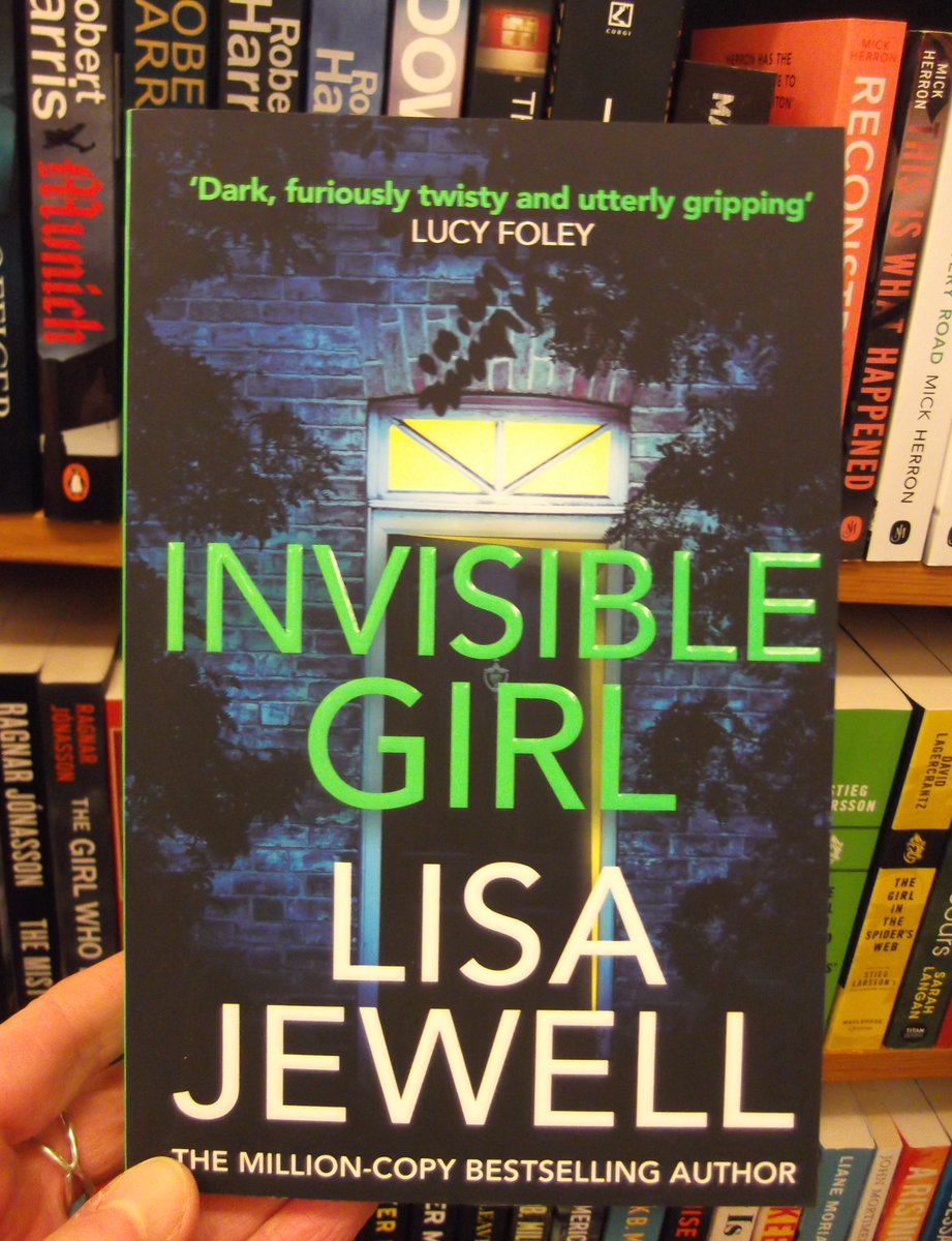 CogitoBooks's tweet photo. Cannot wait to chat about #InvisibleGirl by @lisajewelluk @PenguinUKBooks at #CrimeBookGroup tonight; such a brilliant book with a wonderfully realised central character in Saffyre: inspired stuff. https://t.co/f8MNpuhdZK