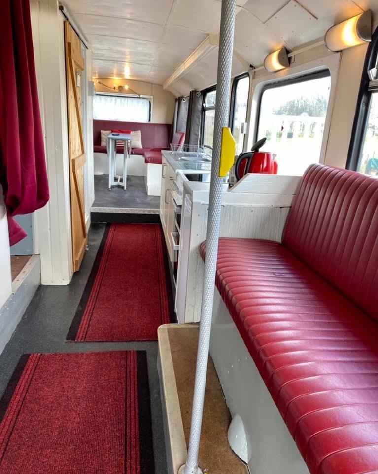pigeondoor's tweet photo. Beetie glamping bus in Shropshire 
#hottub #staycation 
#dogfriendly #shropshire #glamping https://t.co/BOUSZReIym