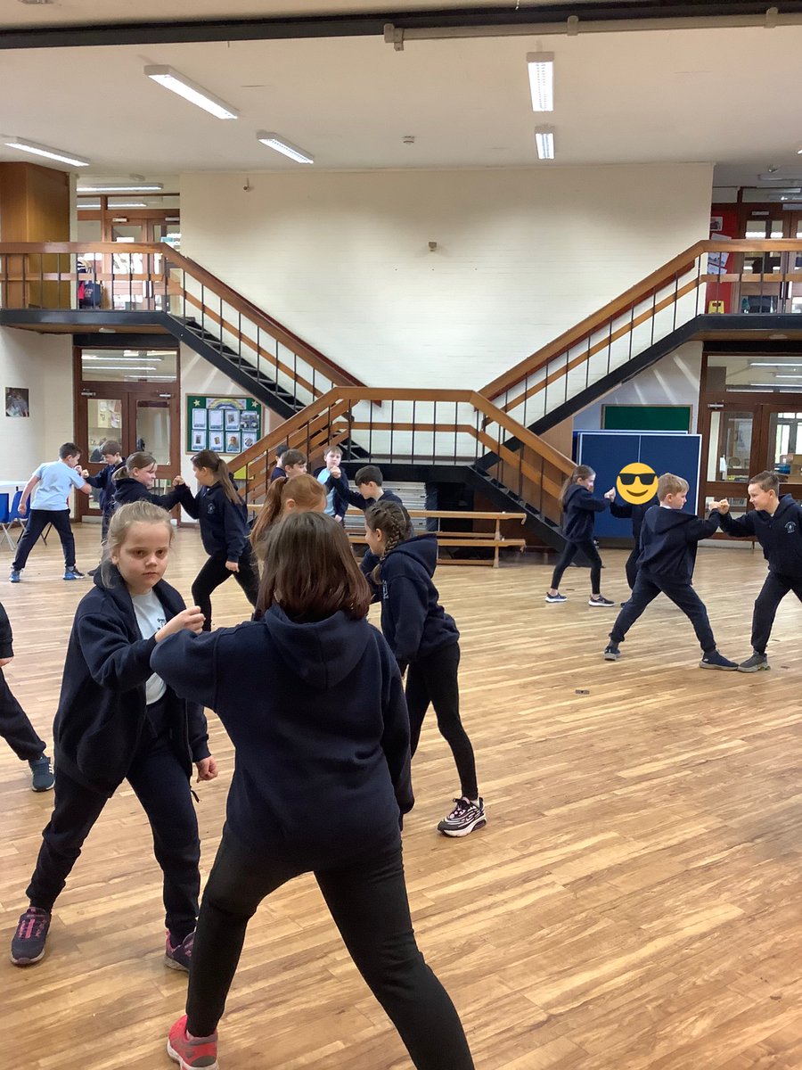 GpsYear4's tweet photo. Lesson 1 of #gpspe #gpstopic Roman Roundup.
The children have learnt 4 facts & corresponding dance moves. They are now working in pairs to sequence the moves in their own way. Great facial expression from all! @greenparkschool @twinklresources https://t.co/l631rtNqxU