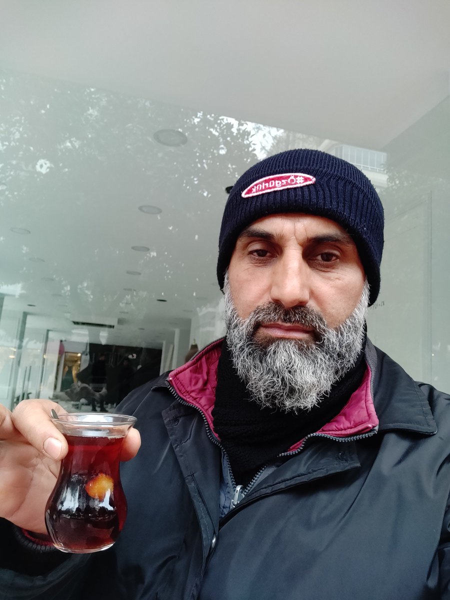 Nerde bir mazlum ve
Mustazhaf var ise bilsin ki, sizi unutmayan kardeşleriniz var. 
Allah var gam yok. 
Bu dava için her şeye değer Allah cc sabredenlerle beraberdir. #GönüllerBirOlsun