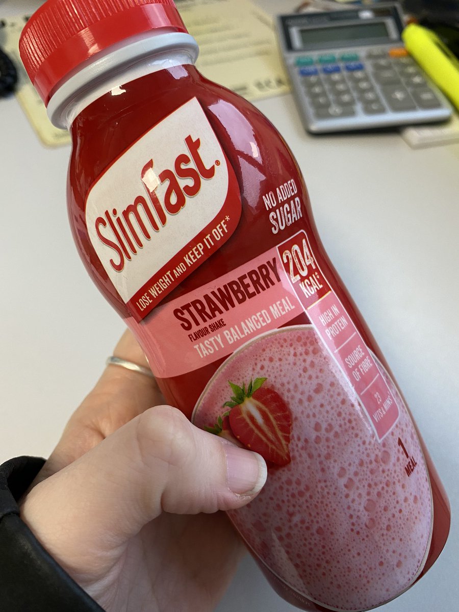 nwiggins02's tweet photo. Day 3 of @SlimFastUK trying my best to stay with it!!! #SlimfastUK https://t.co/lydDbVzjZR