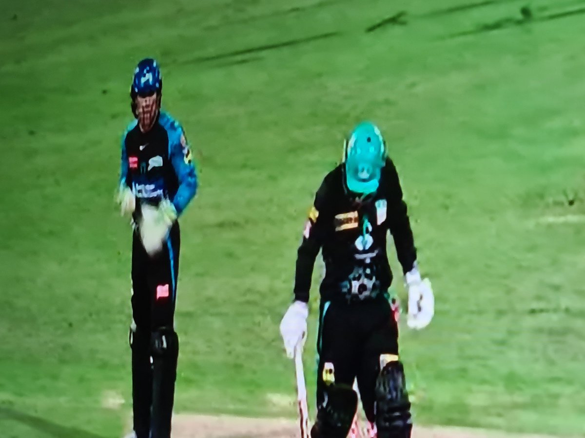 Good to see a Port internal trial tonight 😉👍🏼 #silvertealblackandwhite