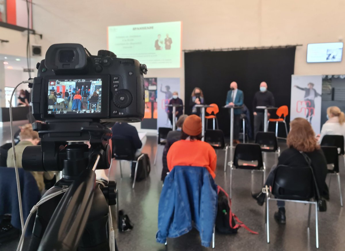 CiteMusicale's tweet photo. "Revenons dans les salles !", la #conférencedepresse musiques actuelles débute sur cet appel de notre Président @PatrickThil. Et pour le retour du public à la #BAM et aux #Trinitaires, @FlorenceAlibert et @PtrckPrrn présentent aux #médias ce très beau trimestre🤞🎶 https://t.co/YXnYsEtlUn