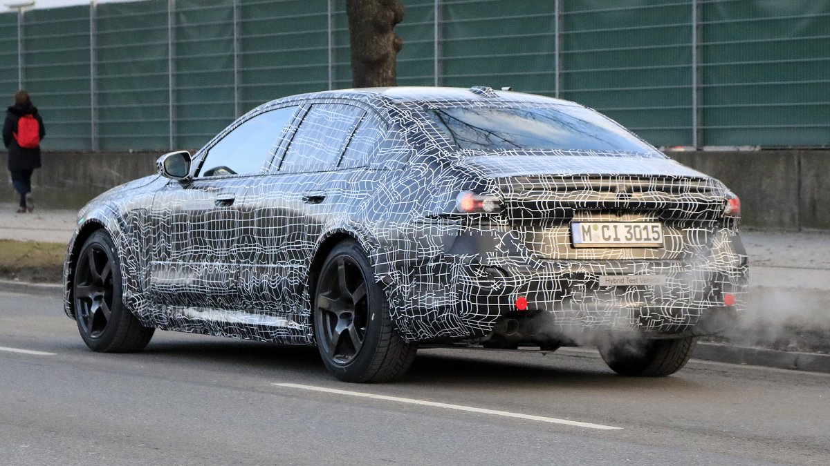 The next BMW M5's going hybrid... Early prototypes have already been spied testing, but what's hiding under the skin? – evo.co.uk/bmw/m5-competi…