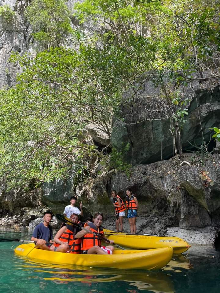 TeamKenYen's tweet photo. HAPPY TIME! SHALALA ♥️
#elnidopalawan
#kenyen https://t.co/J4WiVhZX2c