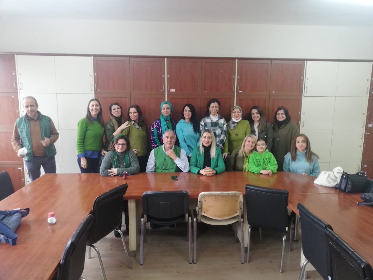 Fatmasensoyio's tweet image. fatmasensoyilkokulu.meb.k12

Yeşil rengini olağanüstü dönemlerden geçtiğimiz bugünlerde hayatın olağan akışına dönmesi için umudu; huzuru ve en temel duygumuz olan güveni sembolize ettiği seçiyoruz.

Huzurumuz daim, güvenimiz sonsuz, umudumuz diri olsun !

💚💚💚

#renklerindili