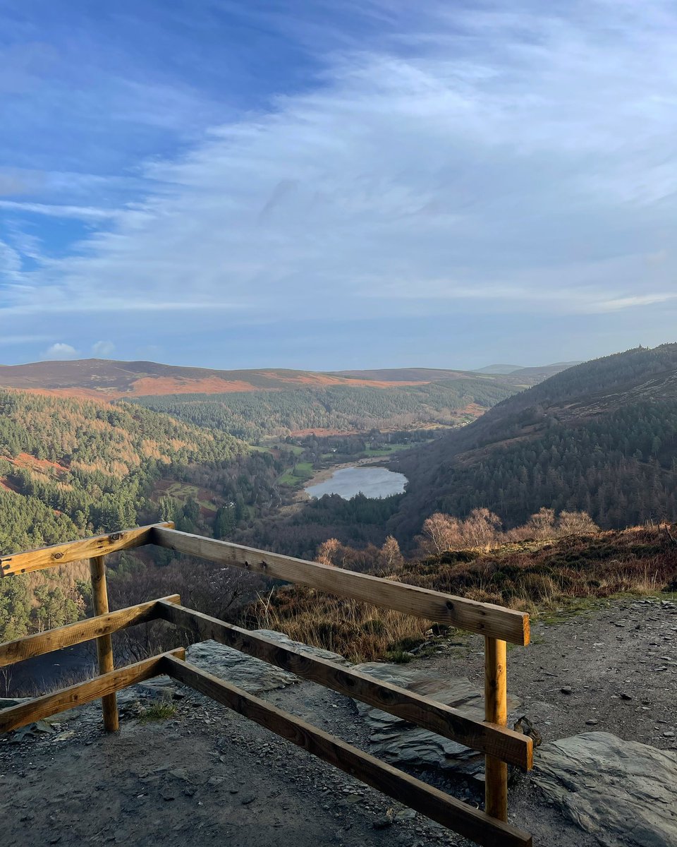 AmieMcc's tweet photo. Viewpoint along the Spinc Trail in #wicklow #takeahike #spinc #thisisireland https://t.co/Fm0vESbm8R