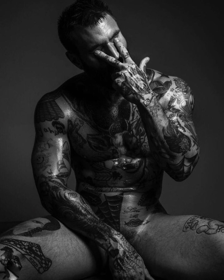 DaxOBex's tweet image. The Hot Friend (pt5)