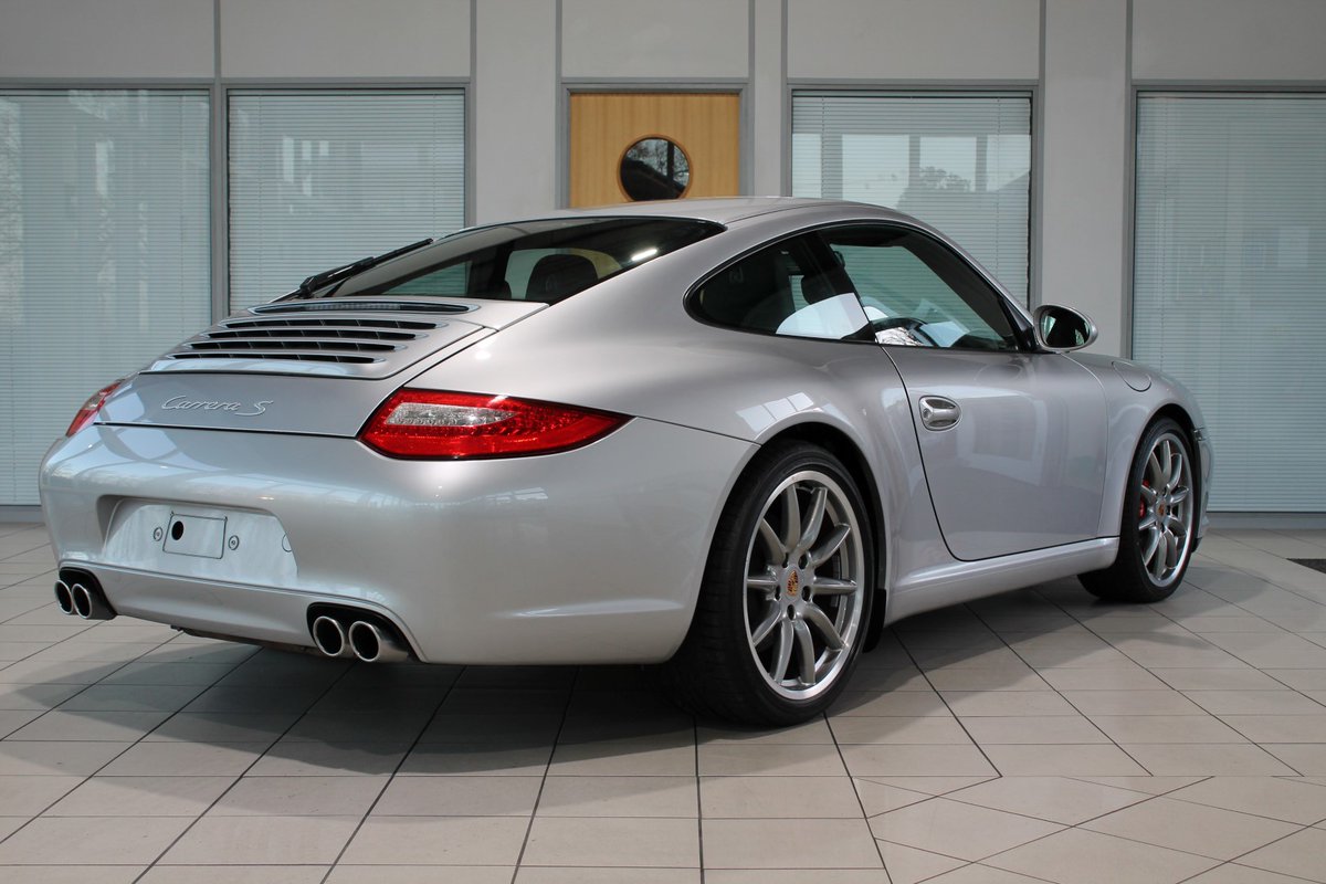 HarbourCars's tweet photo. Another stunner has arrived! This beautiful 911 (997) 3.8 C2S Manual Coupe has only covered 20,000 by its 2 owners and has a full OPC Service History. Arctic Silver, Black Leather and Electric Sunroof. For further information please visit : https://t.co/MsF0POM6ml https://t.co/Nm0kCWj9Rh