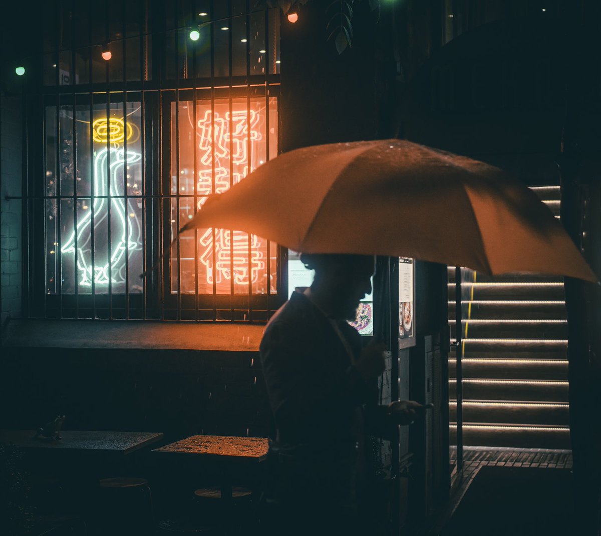I know a place where the lights are low #streetphotography #NightPhotography #urbanfiction #urbanphotography #NEON
