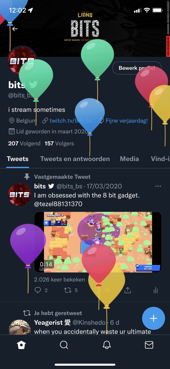 Yearly balloon tweet
