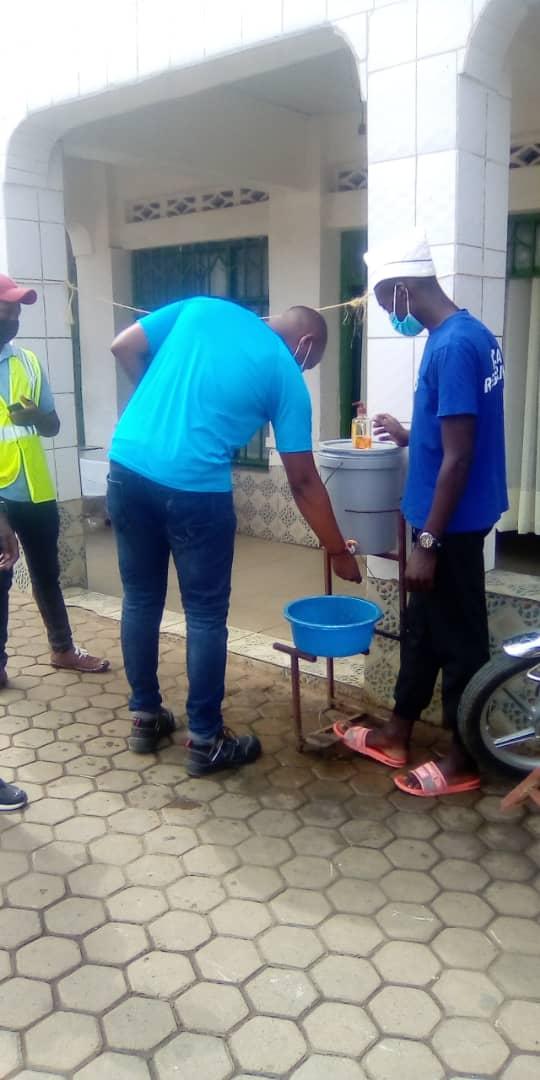 KATUREBEMoses2's tweet photo. @NYCNyagatare Urubyiruko rwo mu Karere ka Nyagatare bakomeje gufatanya n'Ubuyobozi hamwe n'Izego z'Ubuzima gukangurira Abaturage gukomeza Kwirinda no Kwikingiza Covid-19 #Tuzatsida @NyagatareDistr @YouthCultureRW @RwimiyagaNyc @YouthImpactMis1 @WKabagamba @RyvcpNyagatare https://t.co/F0pNnLP2ug