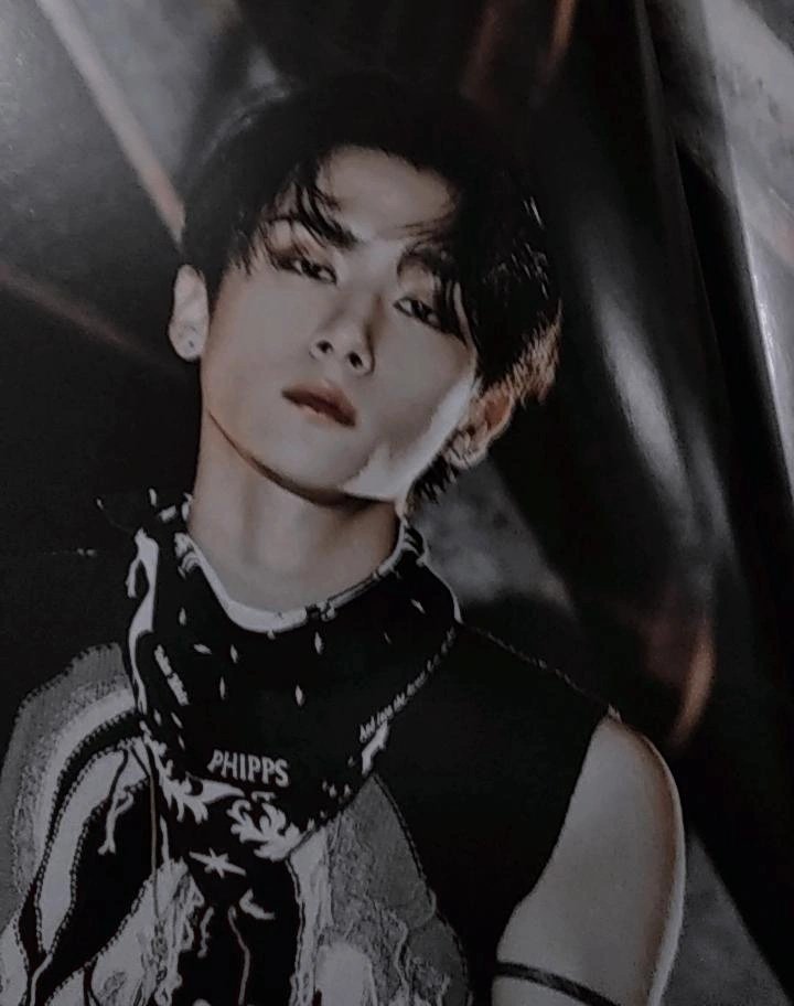 mxwh7_'s tweet photo. Hey hot guy https://t.co/AwrTRSg6Wi