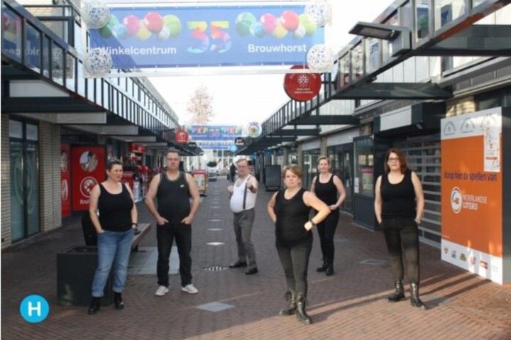 Burgemeester <a href="/ellyblanksma/">Elly Blanksma</a> 
Burgemeesters Peelgemeenten sturen noodkreet richting Den Haag 

ditishelmond.nl/burgemeesters-…

#lokale #omroep #ditishelmond #radio #tv #agenda en #digitaal het #actuele #nieuws in #helmond