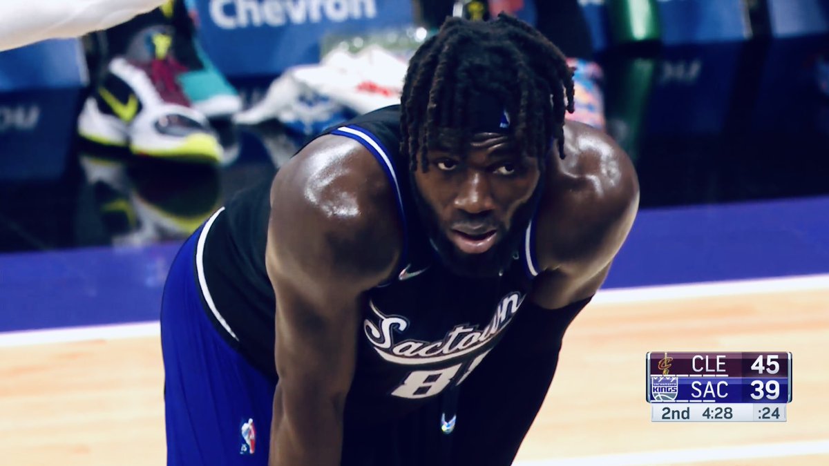 A minha cara quando vejo gajos que não votam no Neemias para o All-Star.
1 RT = 1 voto. #NeemiasQueta #NBAAllStar