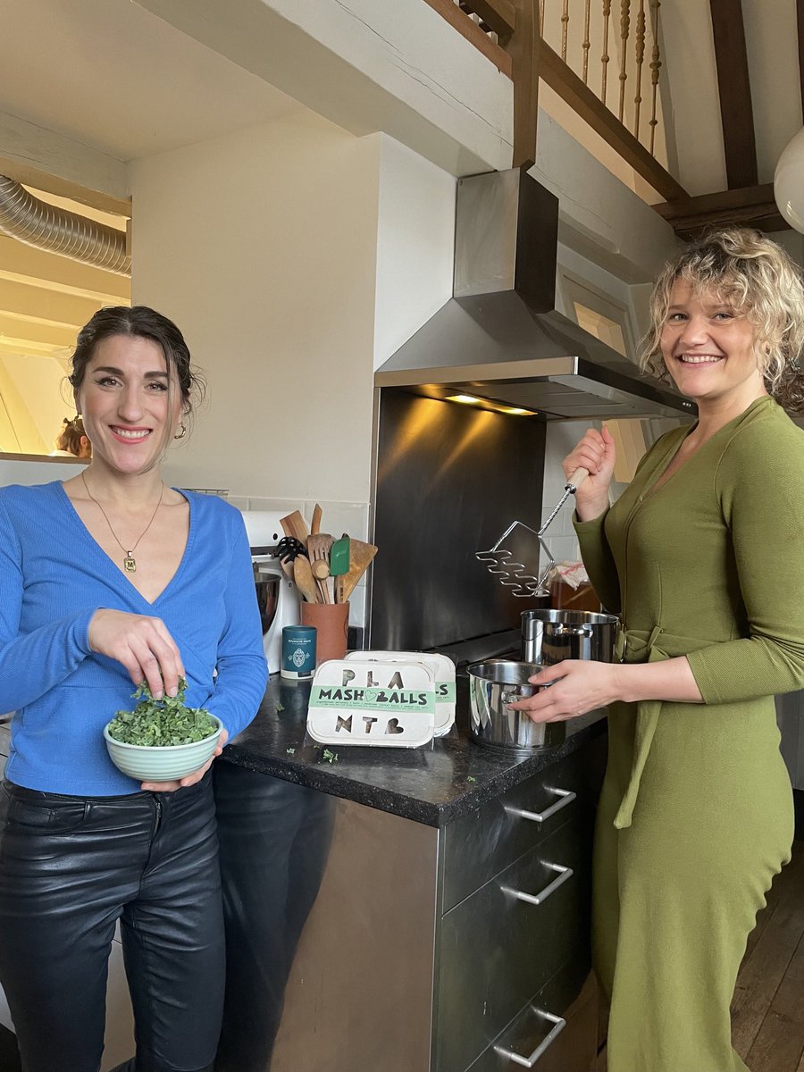 Wil je lekker lokaal én vegan eten? Samen met Plant B en heel veel lokale boeren en producenten maakte ik een maaltijd die je nu online kunt bestellen > plantb.nl/meals/mash-bal… #vegan #frozen #lekkerlokaal