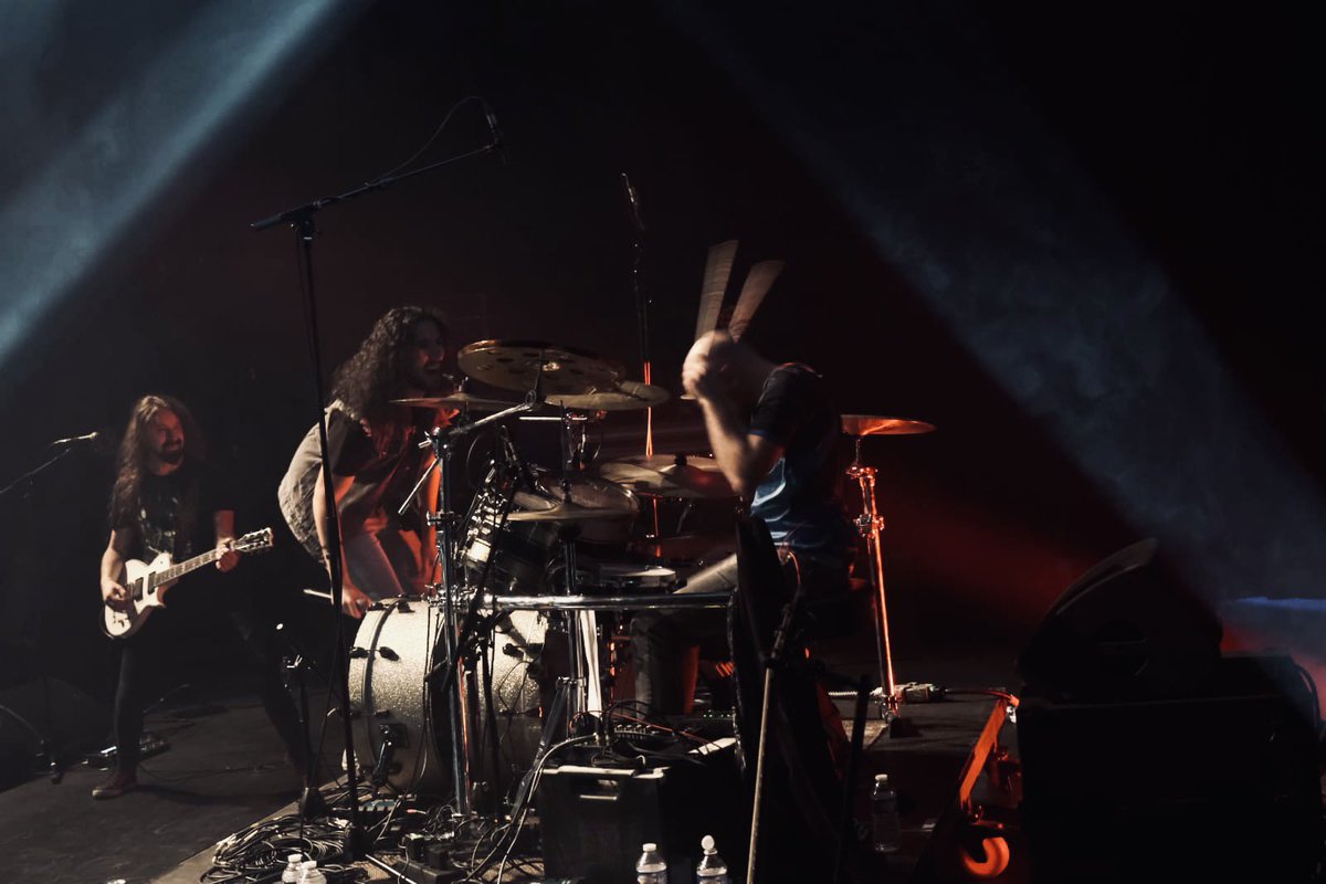 NoveriaOfficial's tweet image. #NoveriaWednesday A great stage moment just before smashing the drum kit!  We’re going to be back on stage soon! Stay tuned and follow us cause big news will come out soon! 🔥😈🔥
#Noveria #Stageview #fun #Awesomeness