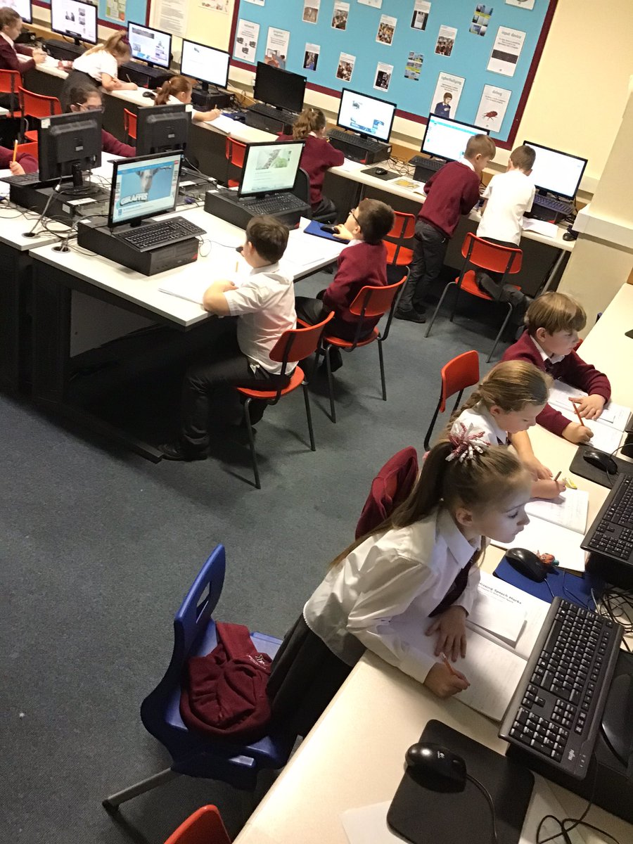 NormanPannellY3's tweet photo. Did you know giraffes only sleep for 30 minutes a day? Or that their horns aren’t real horns!? We have enjoyed researching facts about giraffes as part of our new English topic, Zeraffa Giraffa. #NPPSEnglish #NPPSICT https://t.co/ehu3XT1Mid