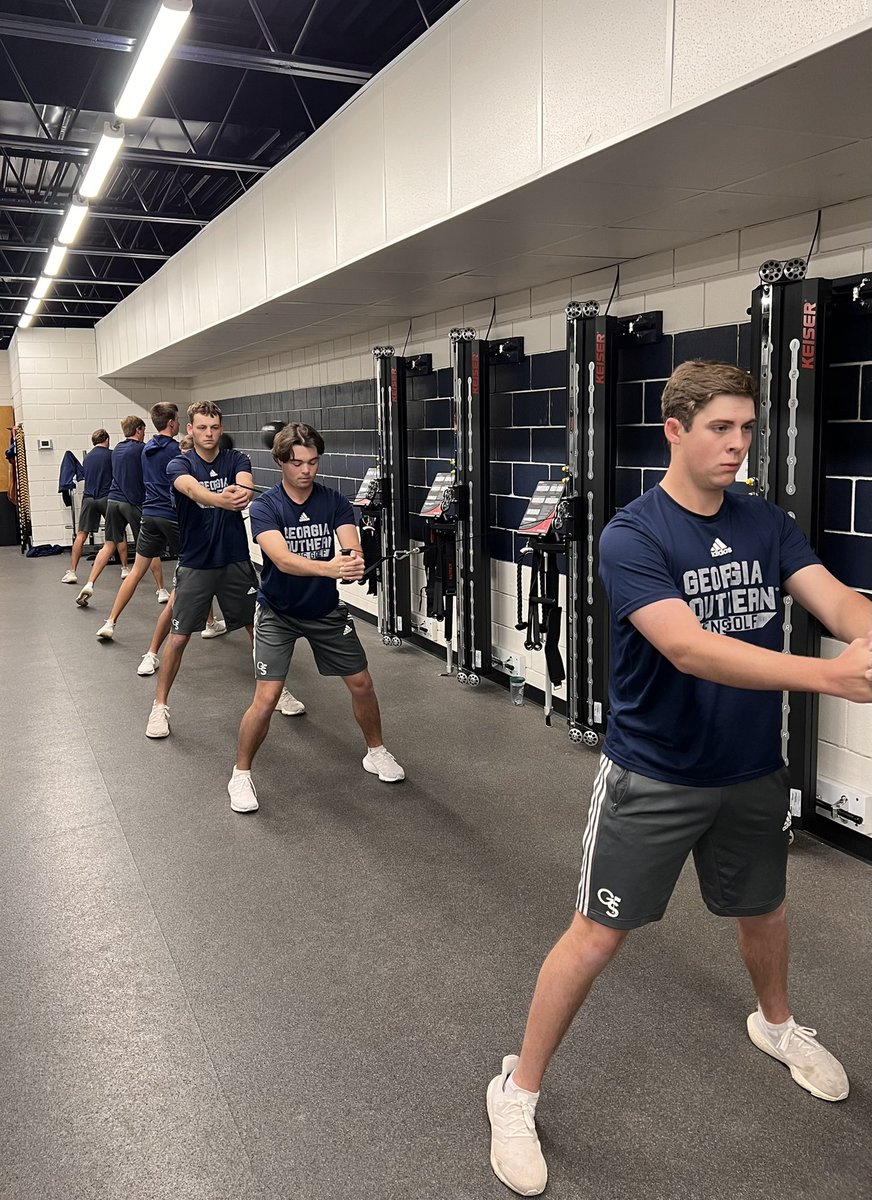 GS Men's Golf tweet media