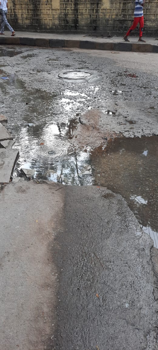 jenil_singhi's tweet image. Gutter overflowing since 2 days
Address : 1-8-54/12 , Venkata Rao Nagar Colony , PG Road , Secunderabad - 500003
Opposite : Shree Enclave Building
@HMWSSBOnline @GHMCOnline #SwachhBharat #Hyderabad #Gutteroverflow