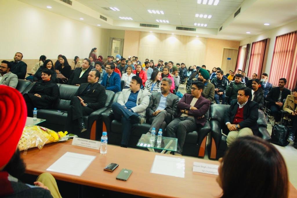 NavdeepakSandhu's tweet photo. Boot camp for the shortlisted teams of TAP Business Plan Competition was organised @IKGujralPTU Mohali Campus.

Mentors from @TiEChandigarhs were allocated to the shortlisted team to refine their business plans before the final pitching.

My best wishes to all the teams ... 👍 https://t.co/fd0ndtgGCL
