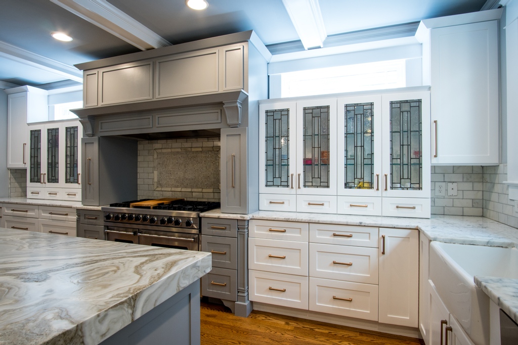 CCFFcompany's tweet photo. Design Tip: Adding glass to cabinets can make a big statement.
#creativecabinetsff #creativecabinets #kitchenandbath #refinishing #remodeling #refacing #marietta #ccff #home #design https://t.co/NfwAoN3xmX